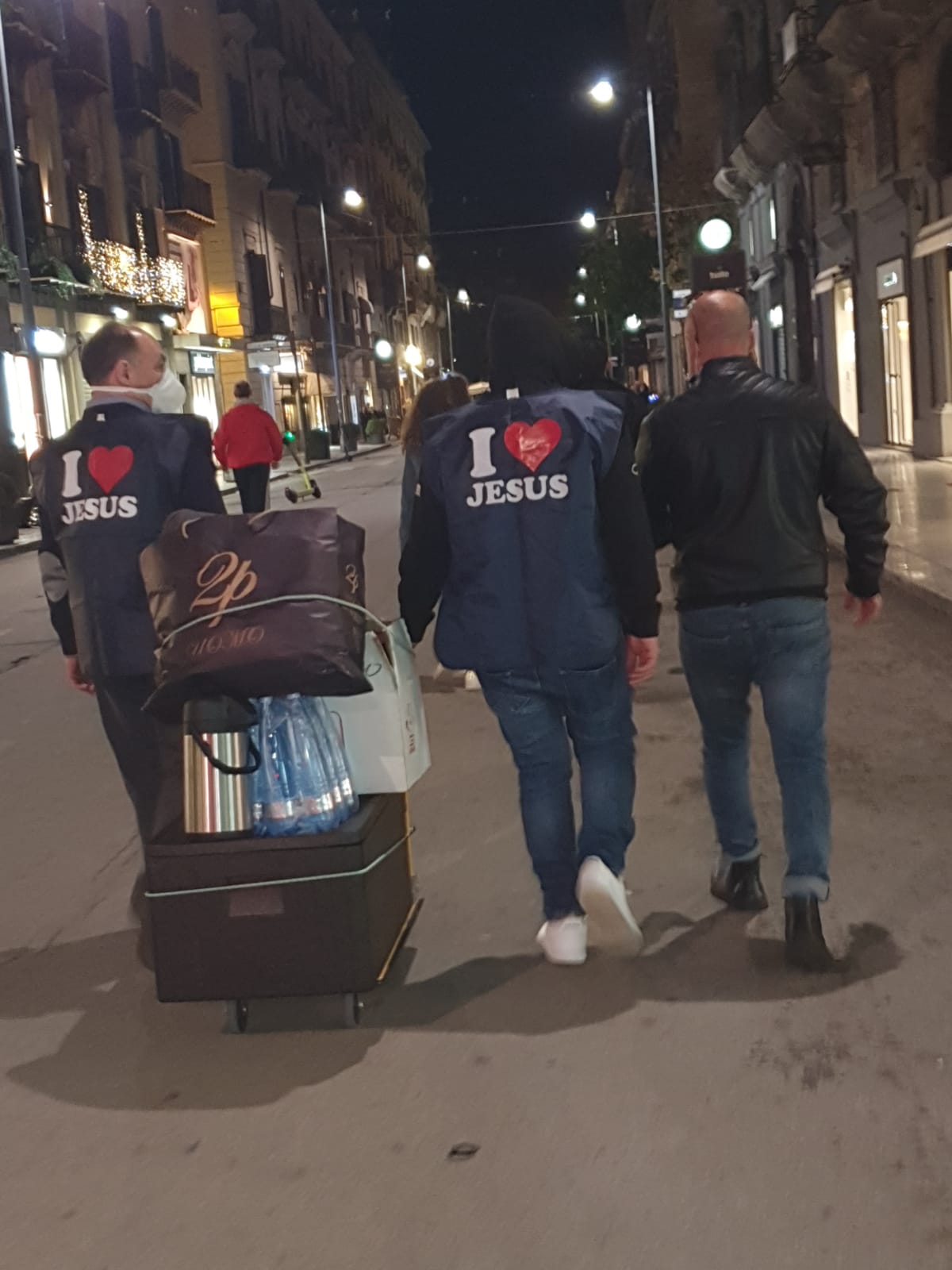 Strette di mano piene d'amore